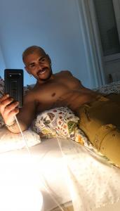 670235711: Chico busca chica en Madrid