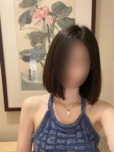 605741162: Chica busca chico en La Coruña