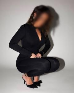 662974145: Chica busca chico en Madrid