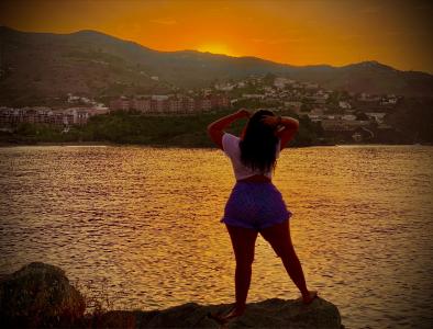 664256562: Chica busca chico en Madrid