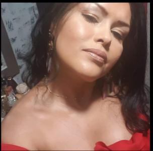 605656619: Chica busca chico en Sevilla