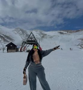 617047187: Chica busca chico en Madrid