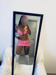 602543379: Chica busca chico en Valencia