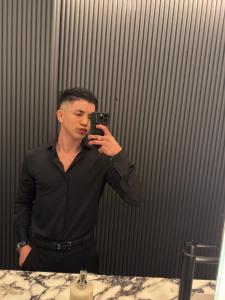 627387821: Chico busca chica en Valencia