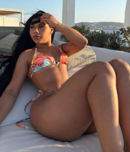 634866342: Chica busca chico en Ibiza