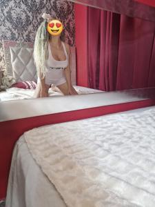 613342256: Chica busca chico en Barcelona