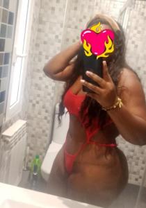 613865687: Chica busca chico en Navarra