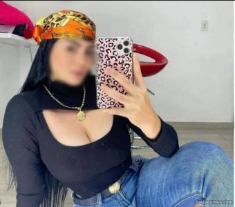 677354462: Chica busca chico en Ibiza