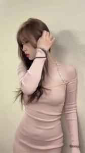 691276725: Chica busca chico en Sevilla