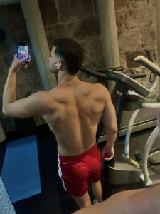 632237269: Chico busca chica en Madrid