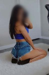 643705360: Chica busca chico en Málaga