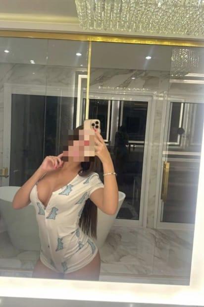 Chica busca chico en Almería: 