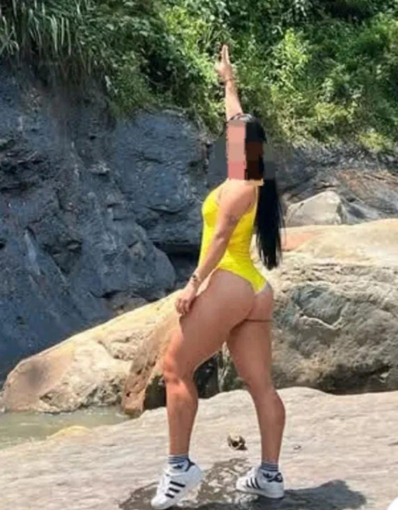 610635009: Chica busca chico en Barcelona