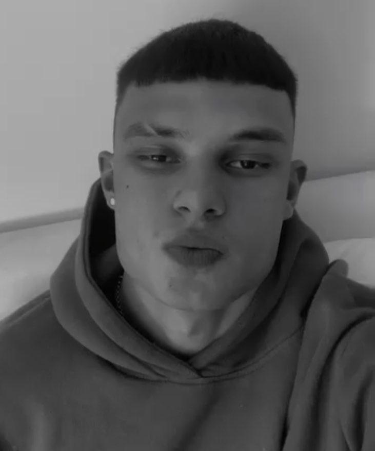 617836030: Chica busca chico en Guipúzcoa