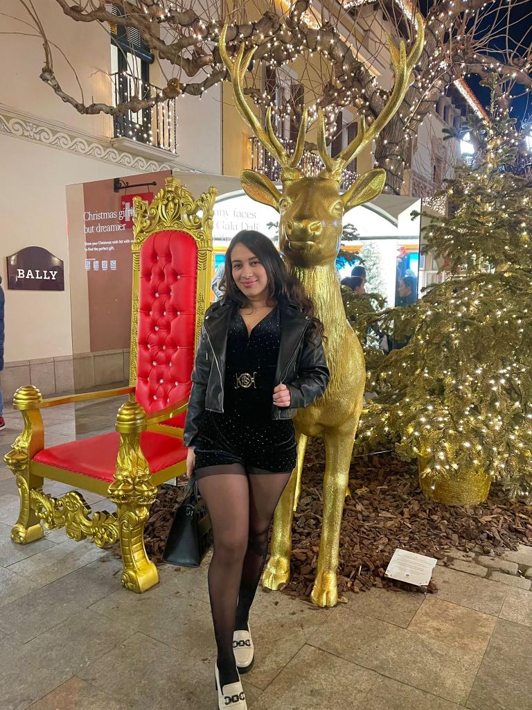 618173978: Chica busca chico en Barcelona