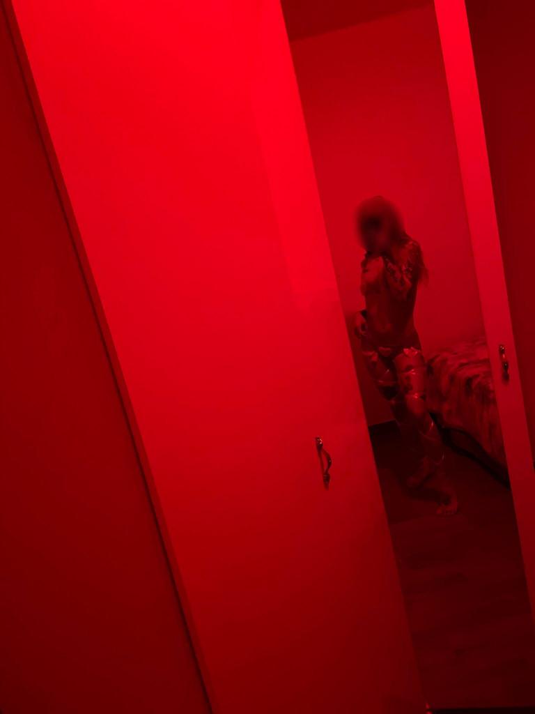 Chica busca chico en Tenerife: 