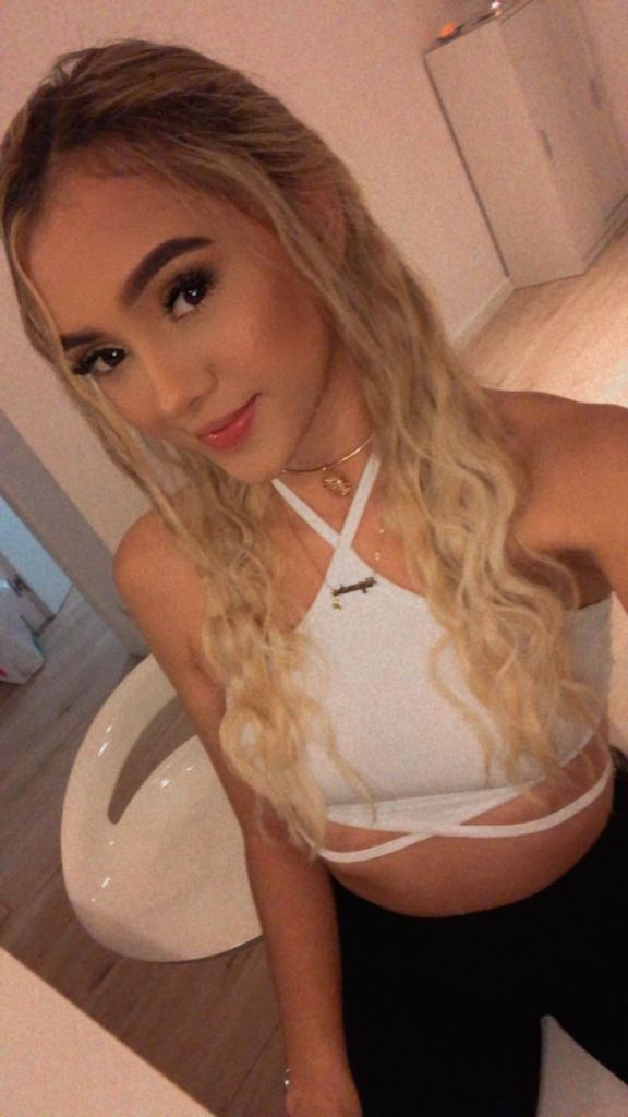 607429561: Chica busca chico en Málaga