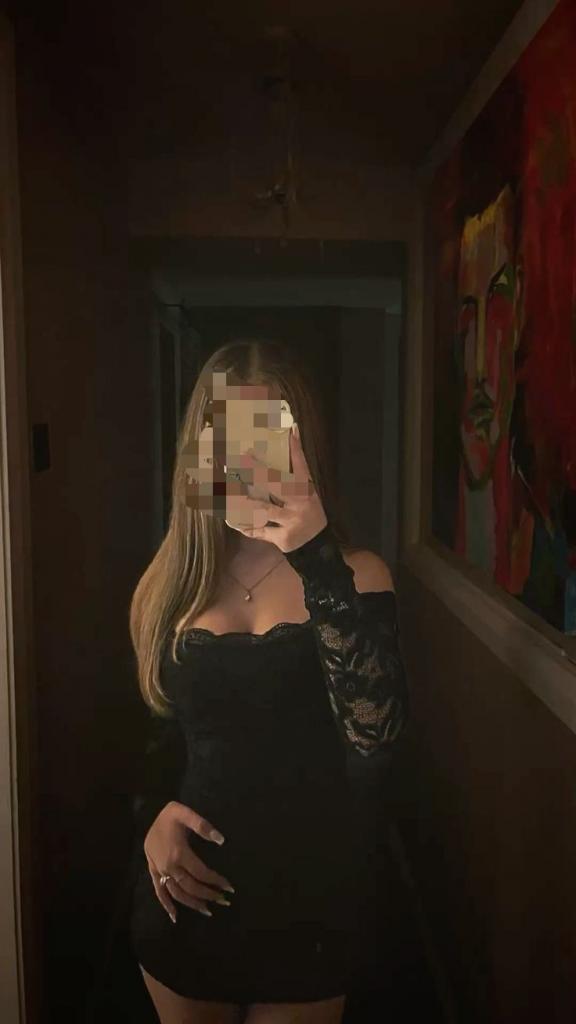 663196426: Chica busca chico en Murcia