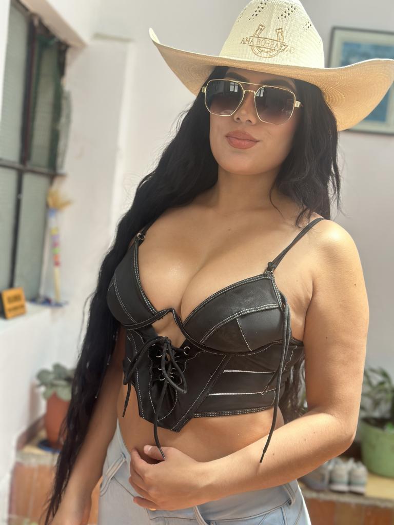 637107610: Chica busca chico en Madrid