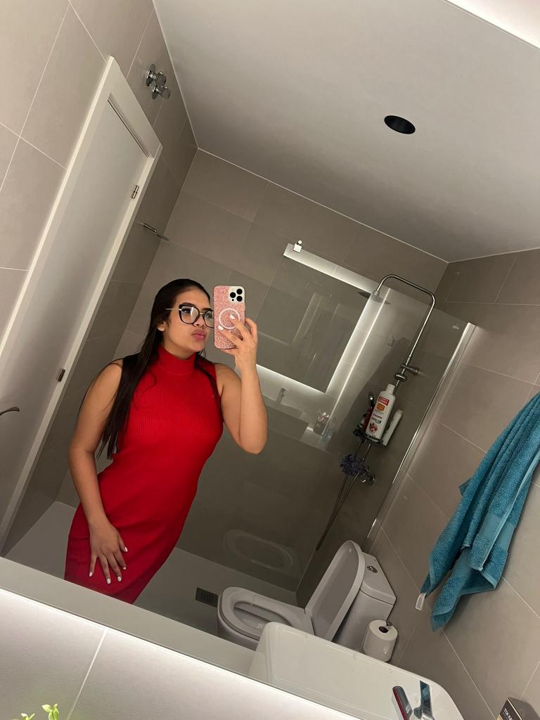 Chica busca chico en Alicante: 