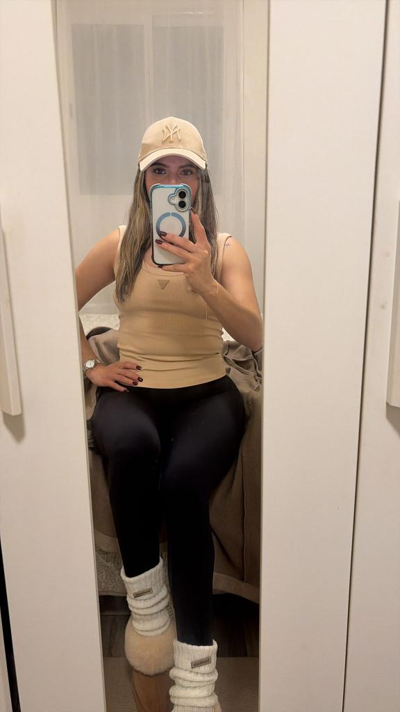 631356030: Chica busca chico en Valencia