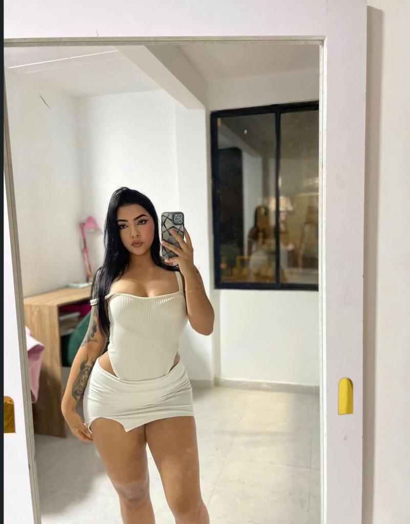 Chica busca chico en Tenerife: 