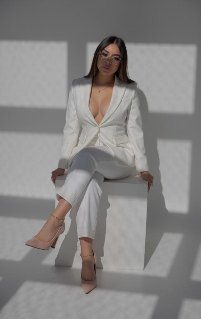 613540643: Chica busca chico en Madrid