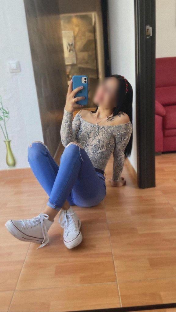 Chica busca chico en Tenerife: 