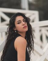 605701884: Chica busca chico en Barcelona