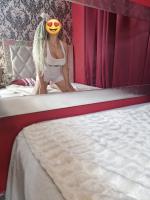 613342256: Chica busca chico en Barcelona