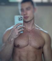 617690330: Chico busca chica en Granada