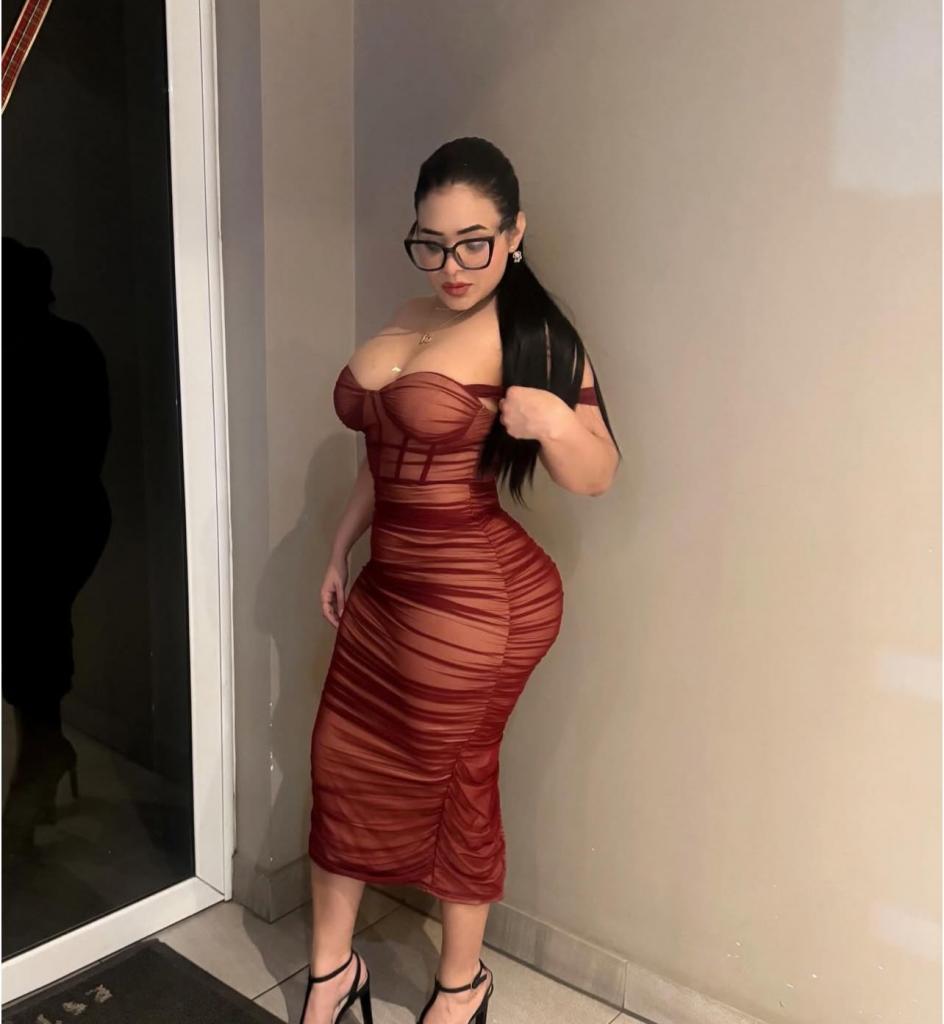 Chica busca chico en Almería: 