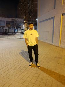 Chico busca chica en Madrid: 