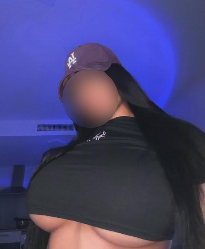 Chica busca chico en Tenerife: 