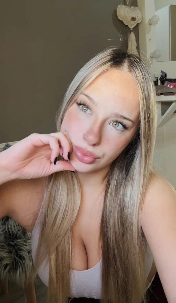 743095869: Chica busca chico en Alicante