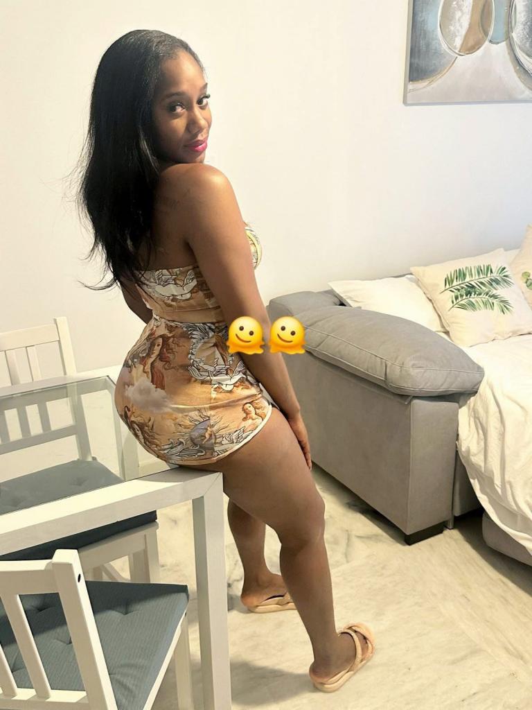 Chica busca chico en Sevilla: 