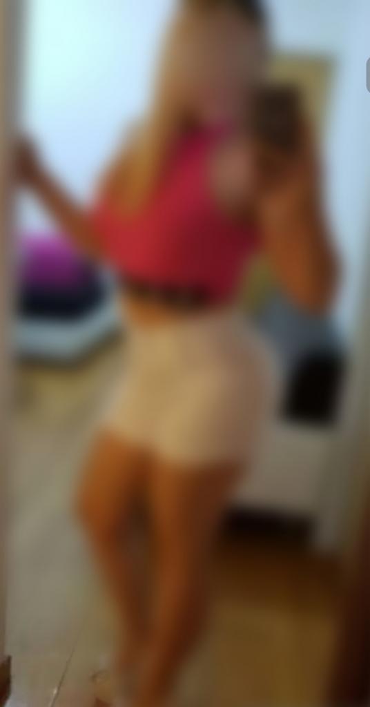 613815305: Chica busca chico en Alicante