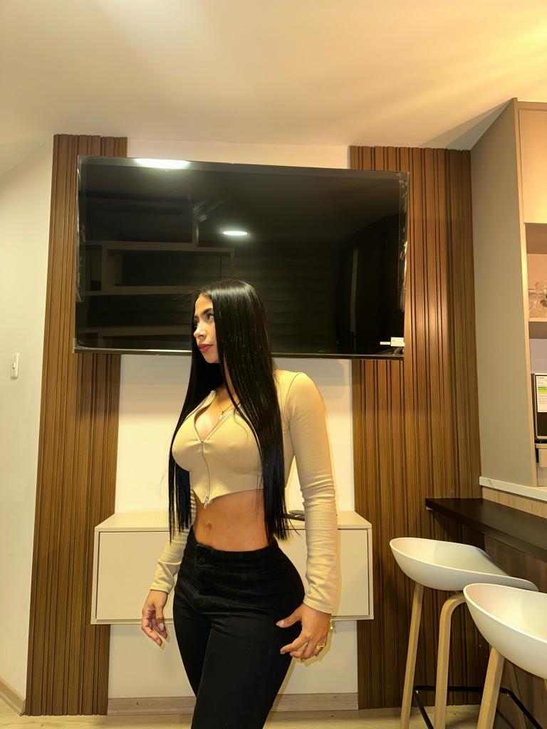 632735265: Chica busca chico en Málaga