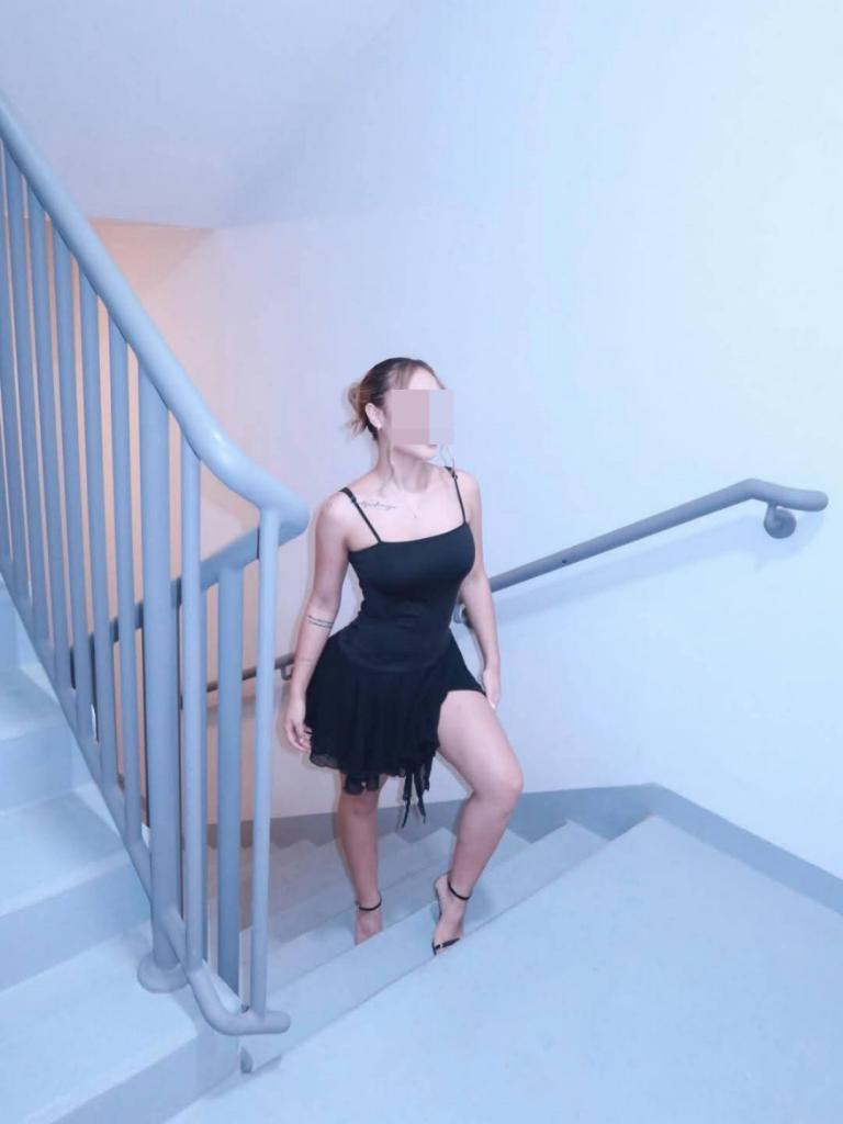 Chica busca chico en Almería: 