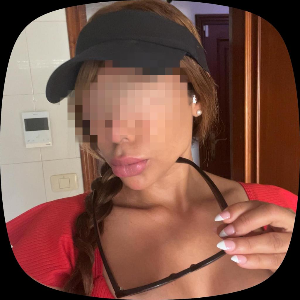 615597124: Chica busca chico en Lugo