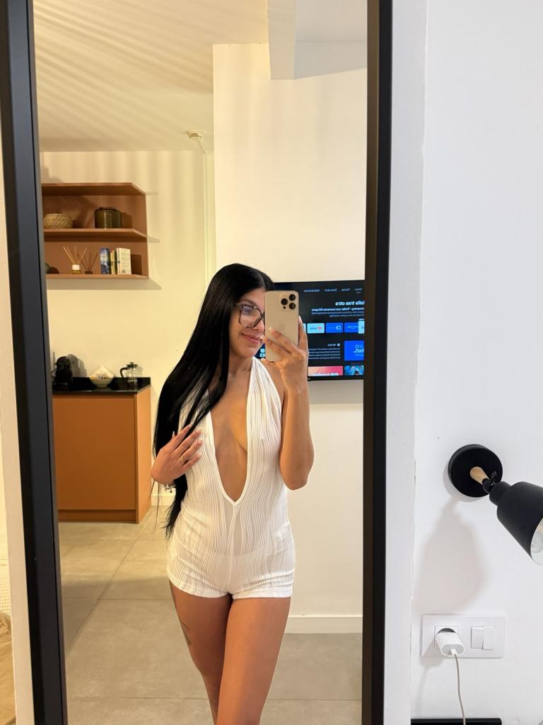 Chica busca chico en Alicante: 