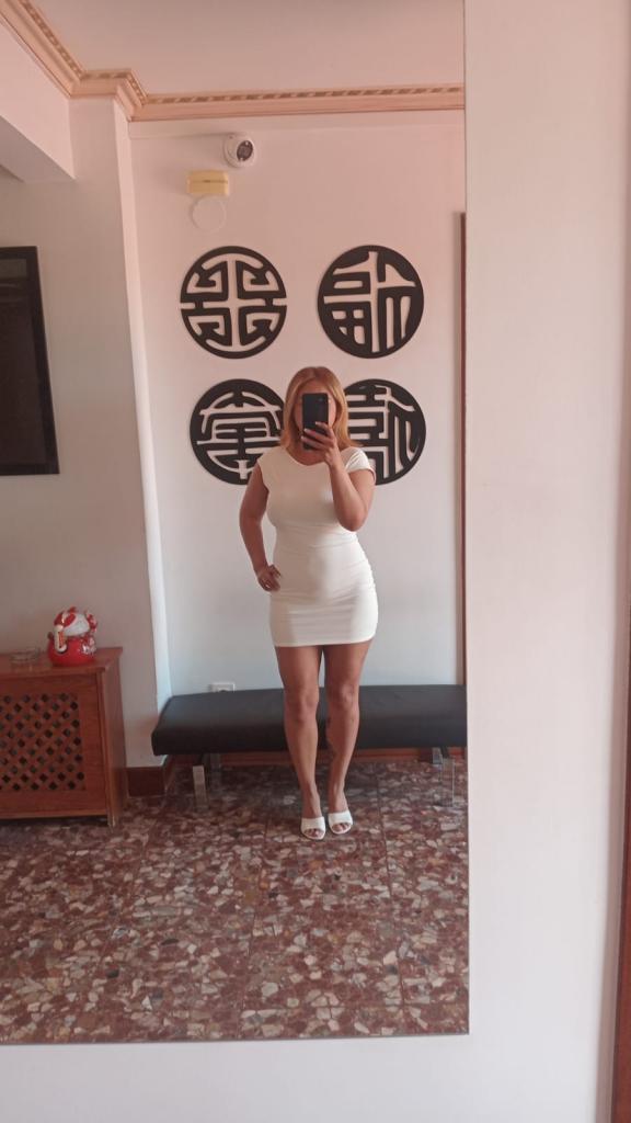 611289174: Chica busca chico en Asturias