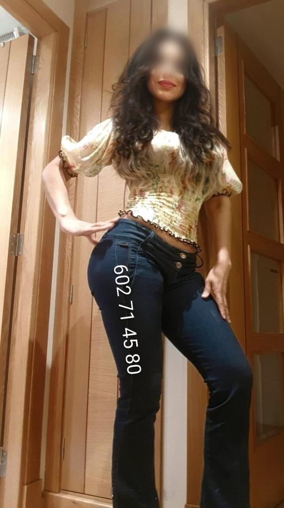 Chica busca chico en La Coruña: 