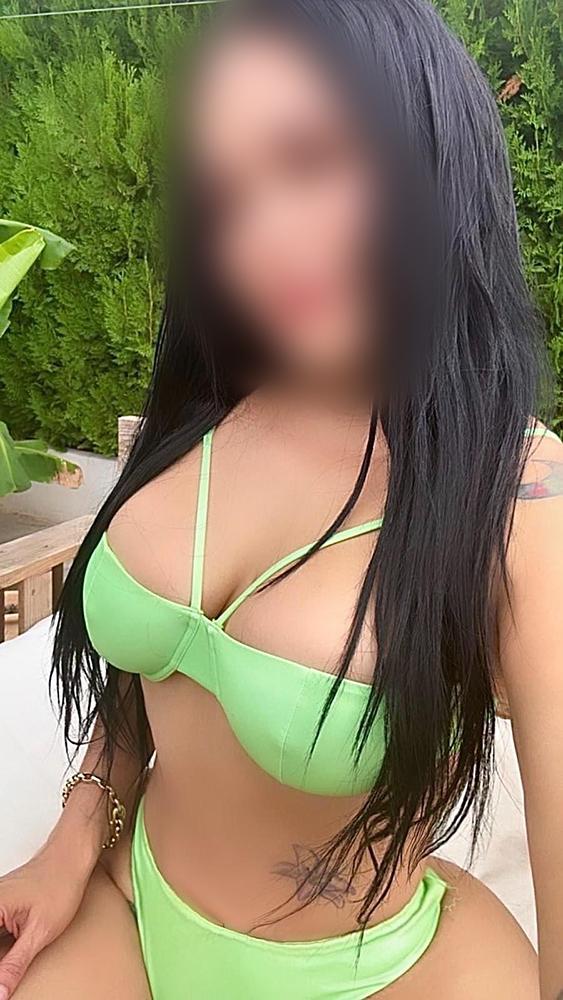 Chica busca chico en Cádiz: 