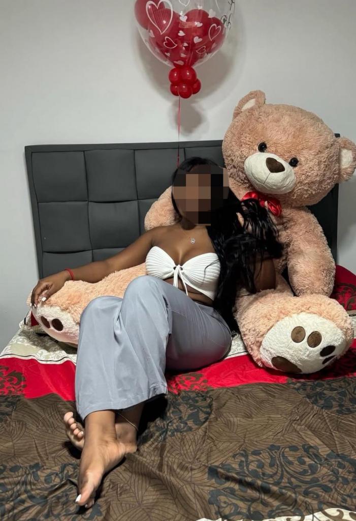 Chica busca chico en Tenerife: 