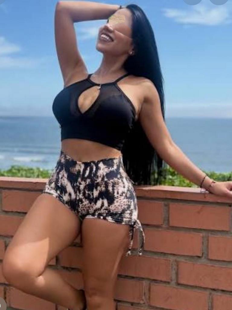 Chica busca chico en Almería: 