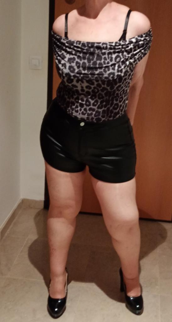 Chica busca chico en Sevilla: 
