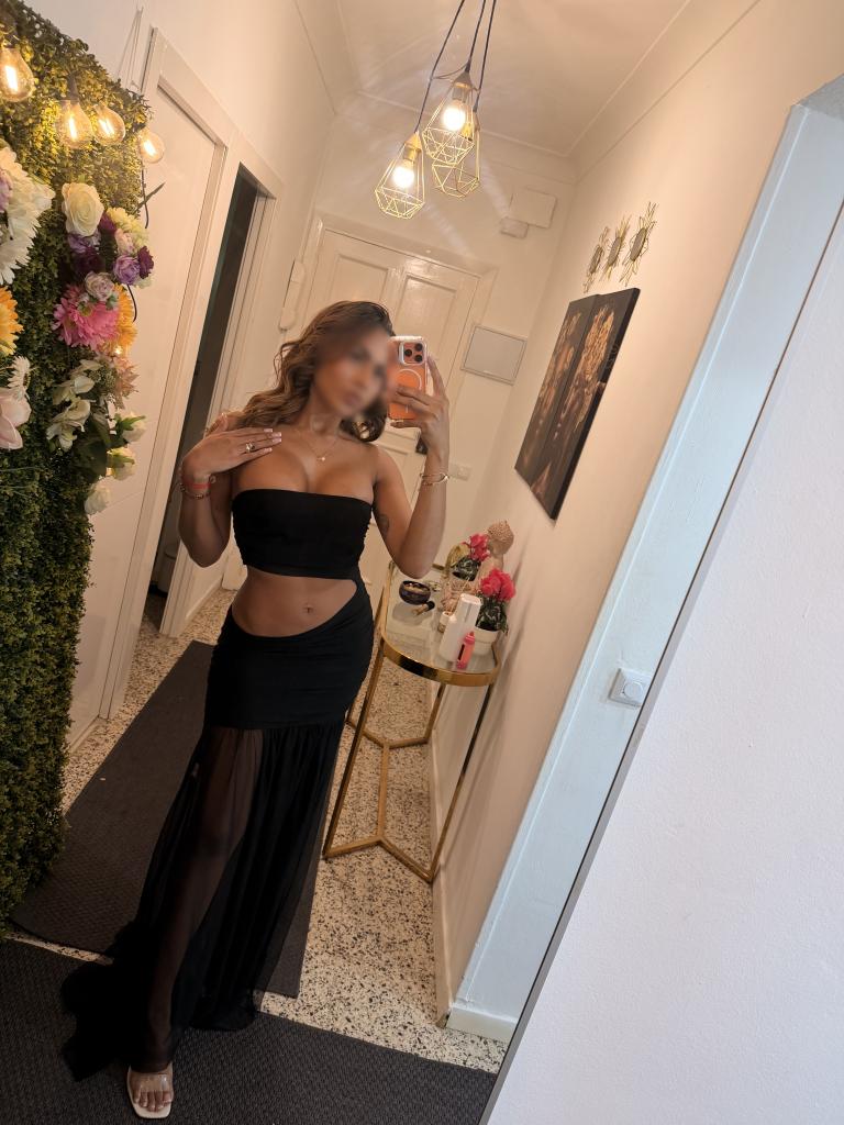 Chica busca chico en Ibiza: 