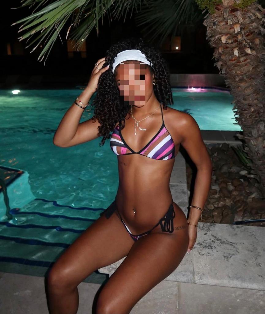 603249026: Chica busca chico en Granada