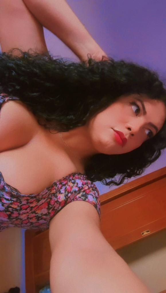 674369422: Travesti en Almería